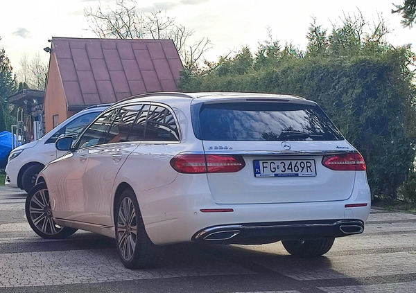 Mercedes-Benz Klasa E cena 89900 przebieg: 289900, rok produkcji 2017 z Jawor małe 781